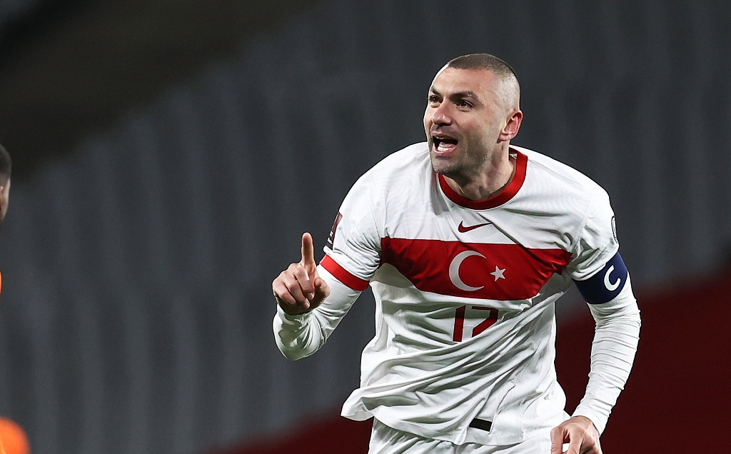 بث مباشر الزمالك والاهلي كرة يدموقعة القمة في الدوري المصري