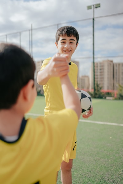 بث مباشر انجلترا وفرنساأهم المباريات والمنافسات الكروية بين العملاقين